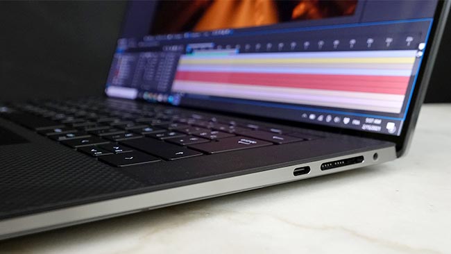 The Precision 5550 provides three Thunderbolt compatible ports and an SD card reader for power and connectivity.